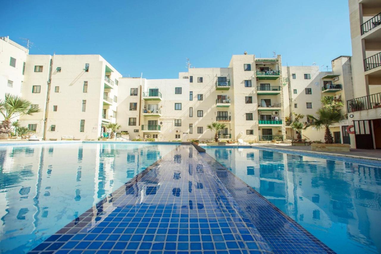 Stunning Penthouse Roof Terrace & Communal Swimming Pool San Pawl il-Baħar Eksteriør bilde