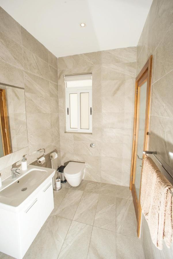 Stunning Penthouse Roof Terrace & Communal Swimming Pool San Pawl il-Baħar Eksteriør bilde